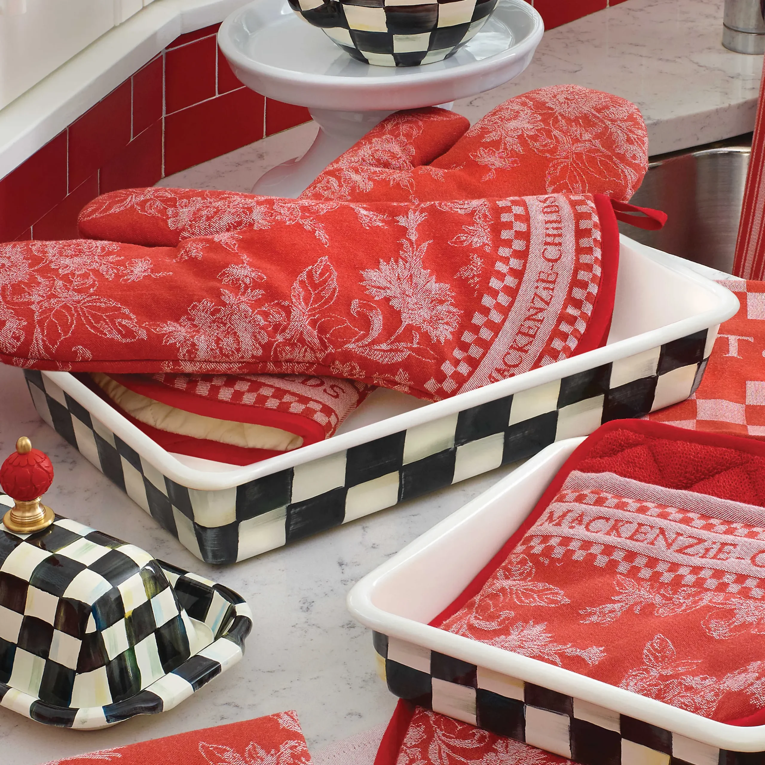 Cookware & Bakeware|MacKenzie-Childs Courtly Check 9 x 13 Baking Pan