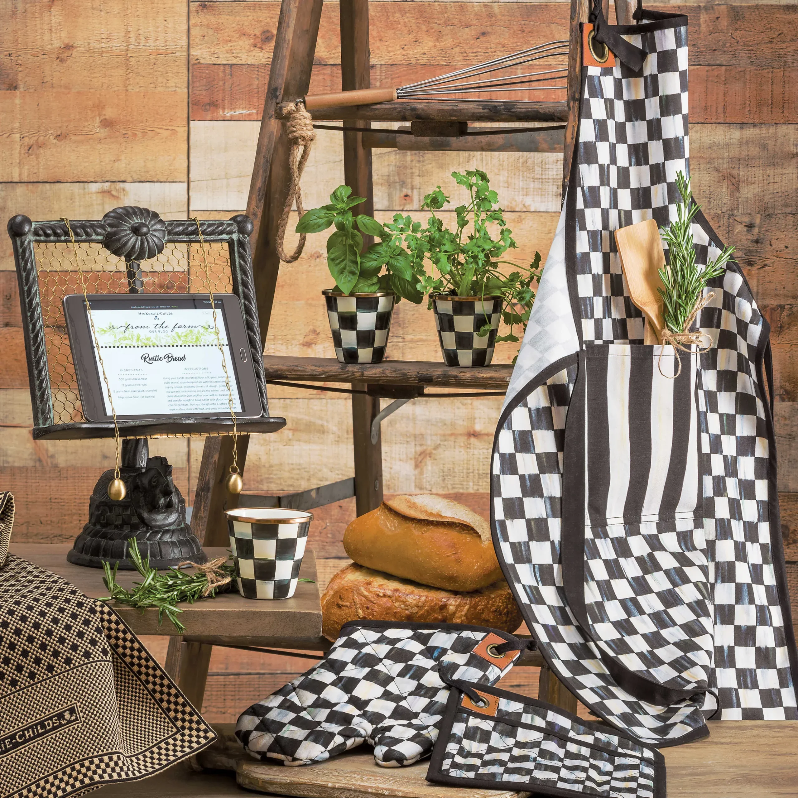 Kitchen & Table Linens|MacKenzie-Childs Courtly Check Bistro Oven Mitt