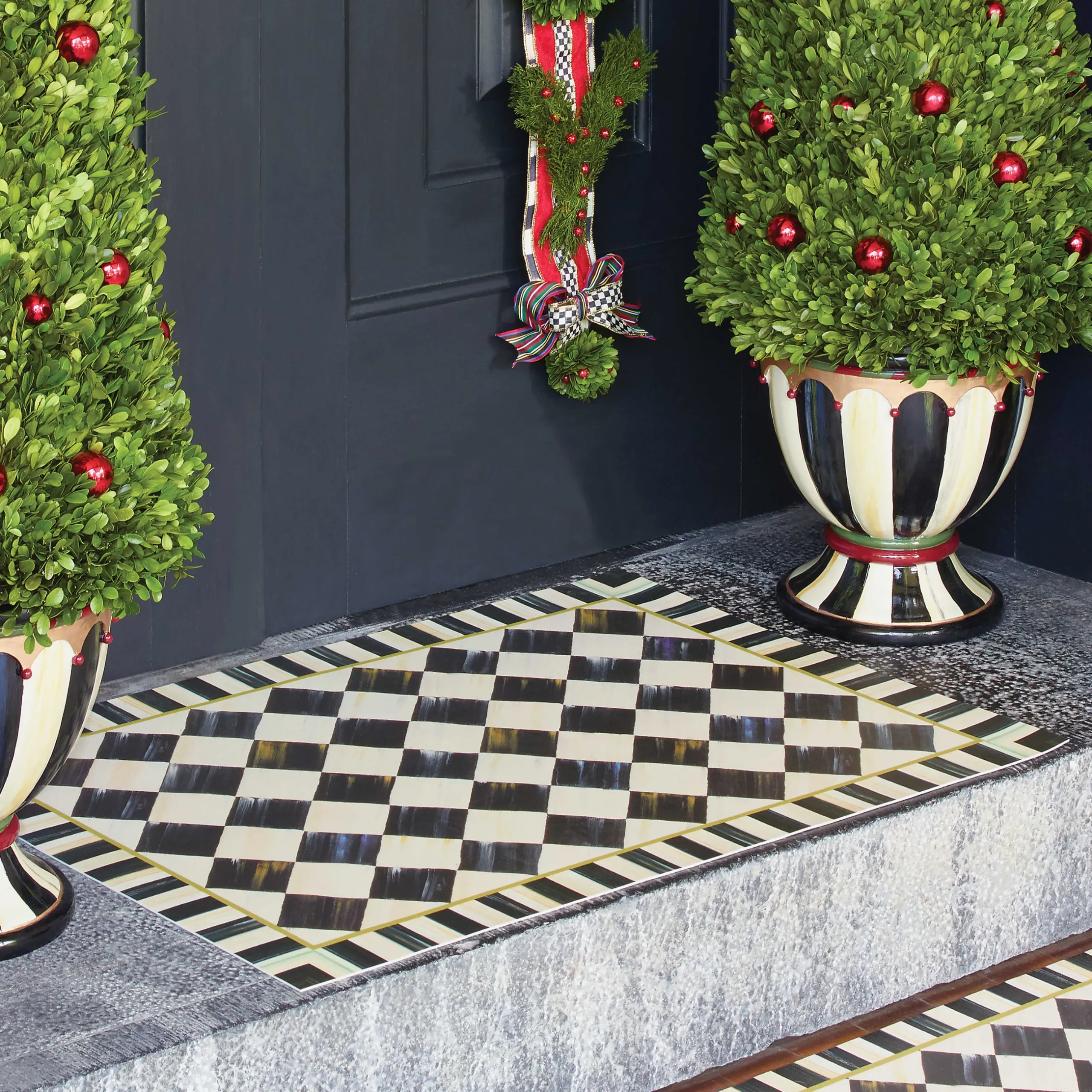 Rugs|MacKenzie-Childs Courtly Check Floor Mat - 2' x 3'