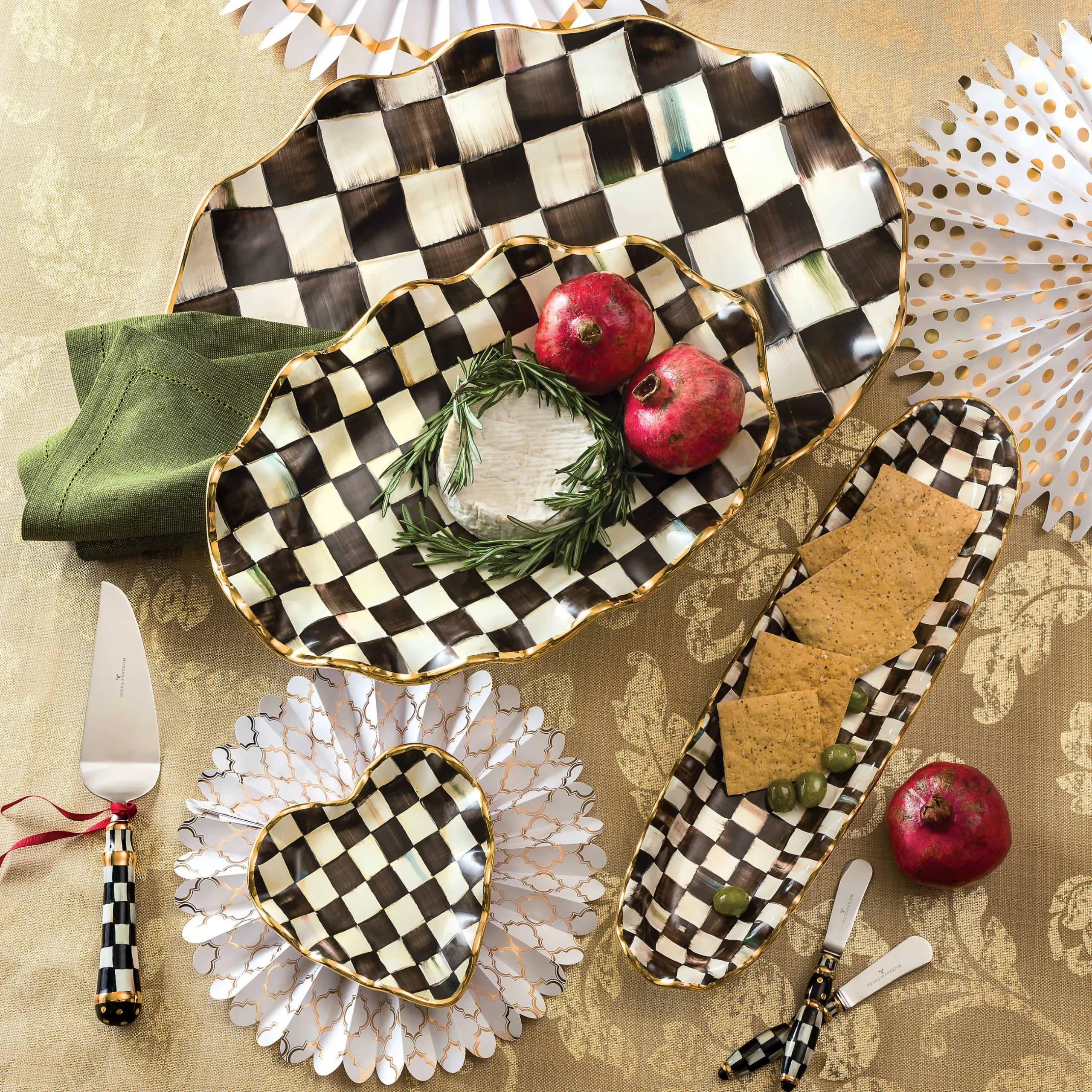 Bar Entertaining|Serveware|MacKenzie-Childs Courtly Check Fluted Heart Plate