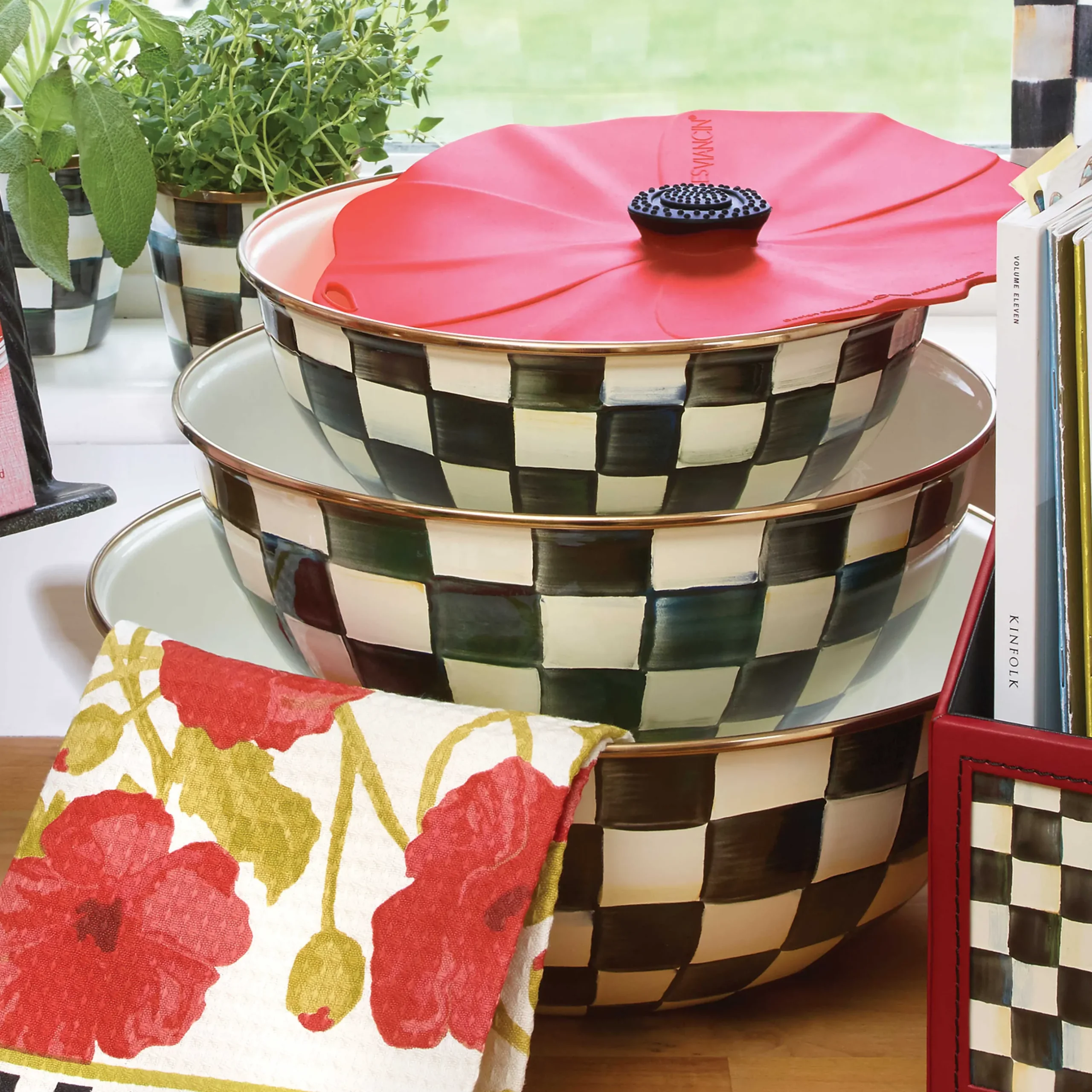 Serveware|MacKenzie-Childs Courtly Check Medium Everyday Bowl