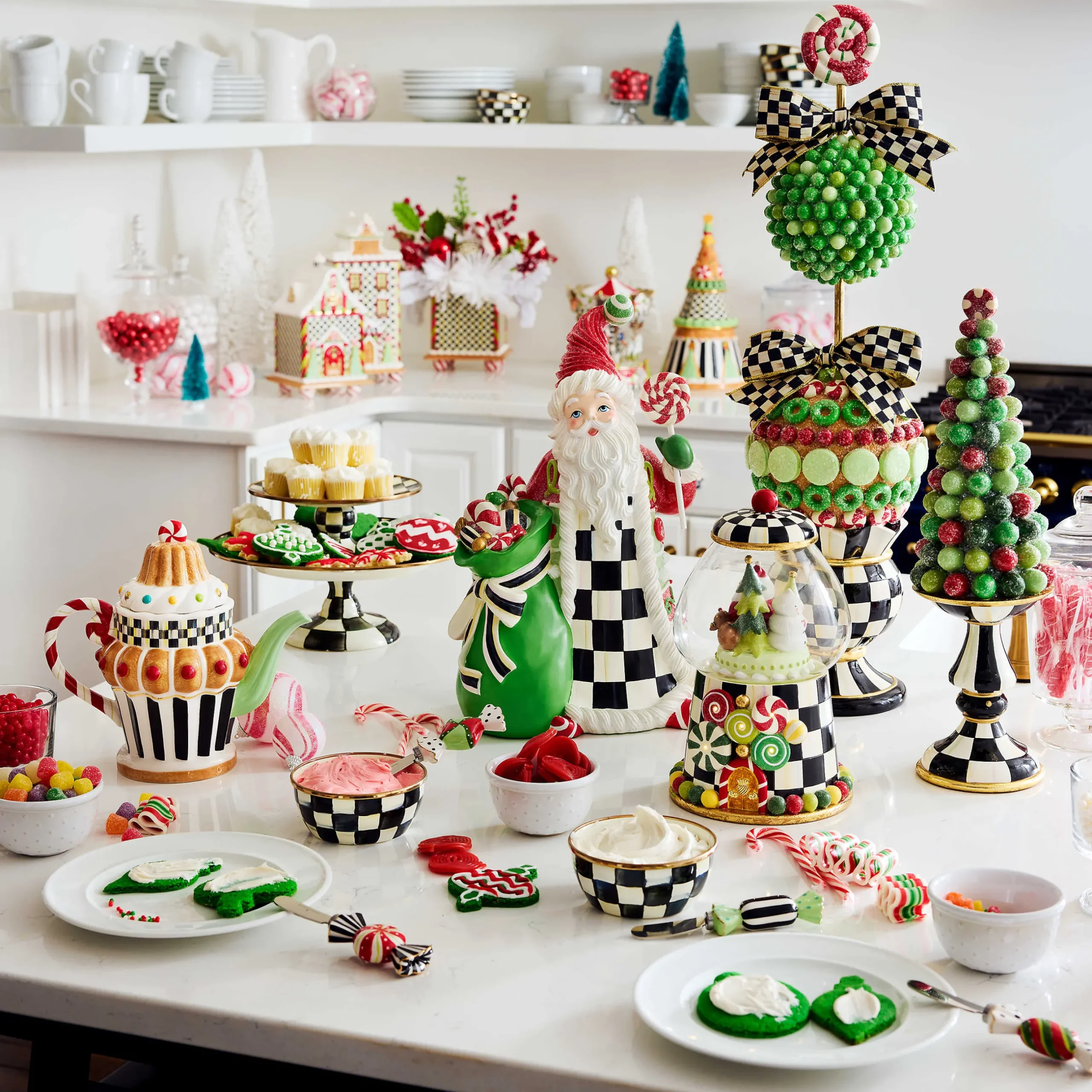 Bar Entertaining|Serveware|MacKenzie-Childs Courtly Check Pinch Bowl