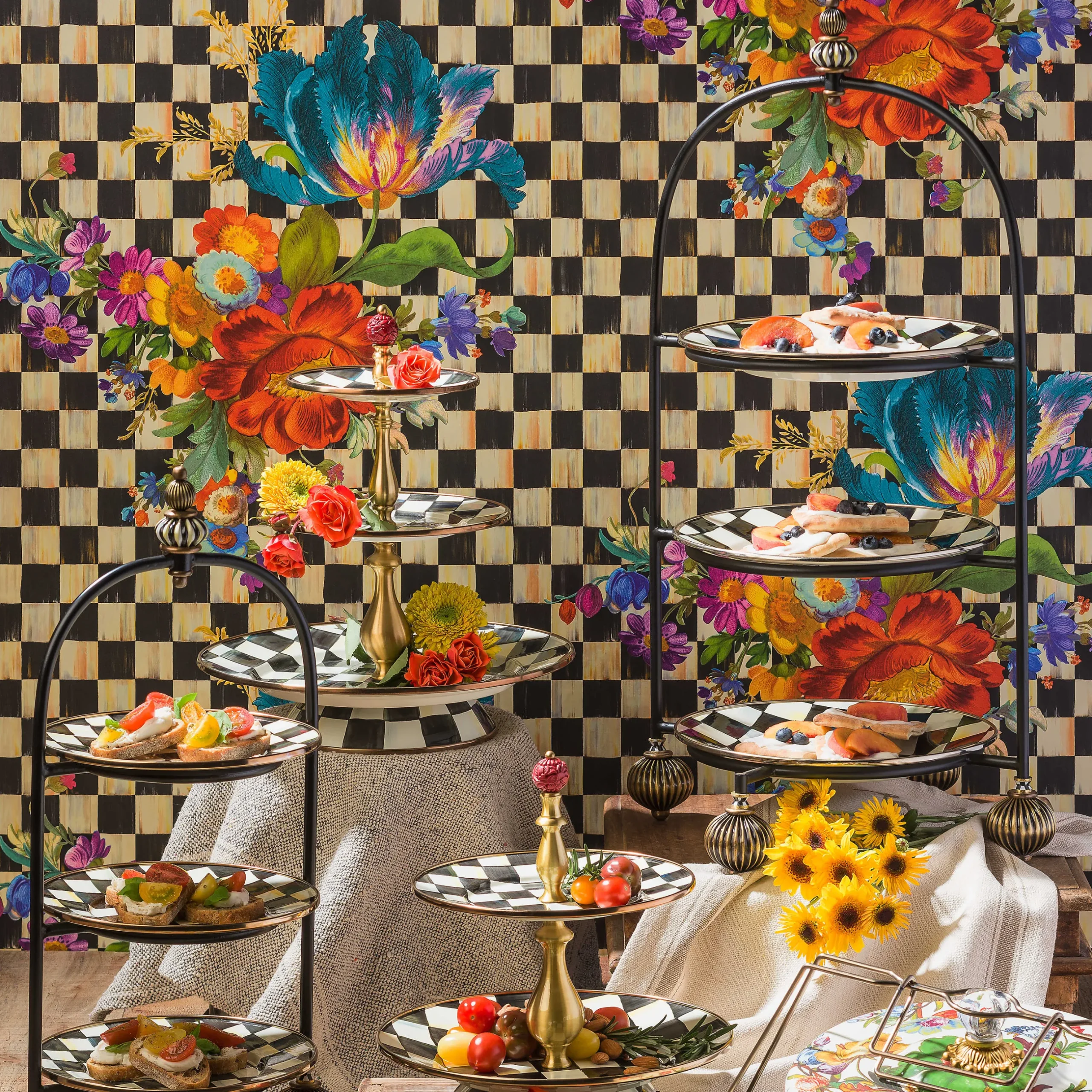 Bar Entertaining|MacKenzie-Childs Courtly Check Two Tier Sweet Stand