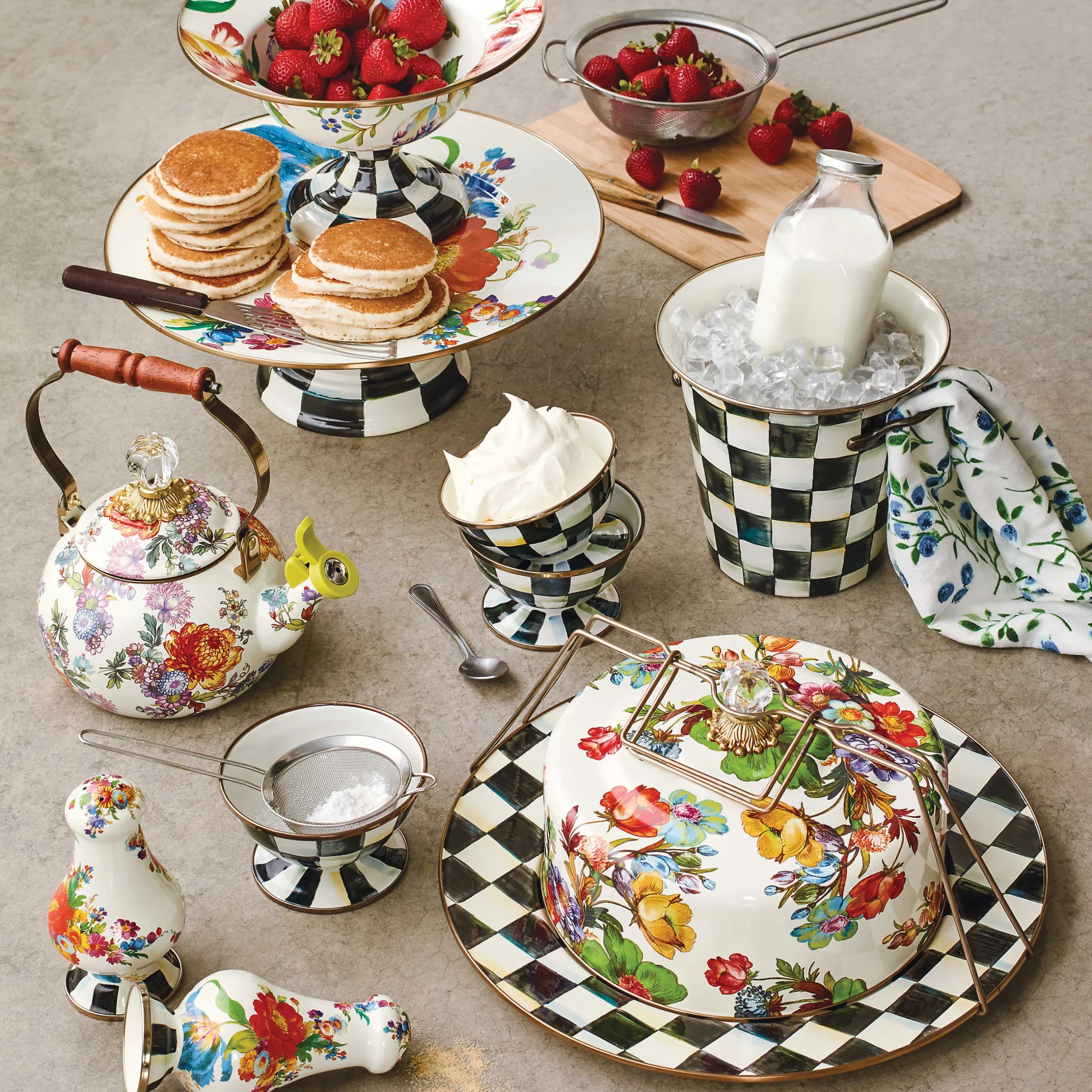 Serveware|MacKenzie-Childs White Flower Market Large Compote