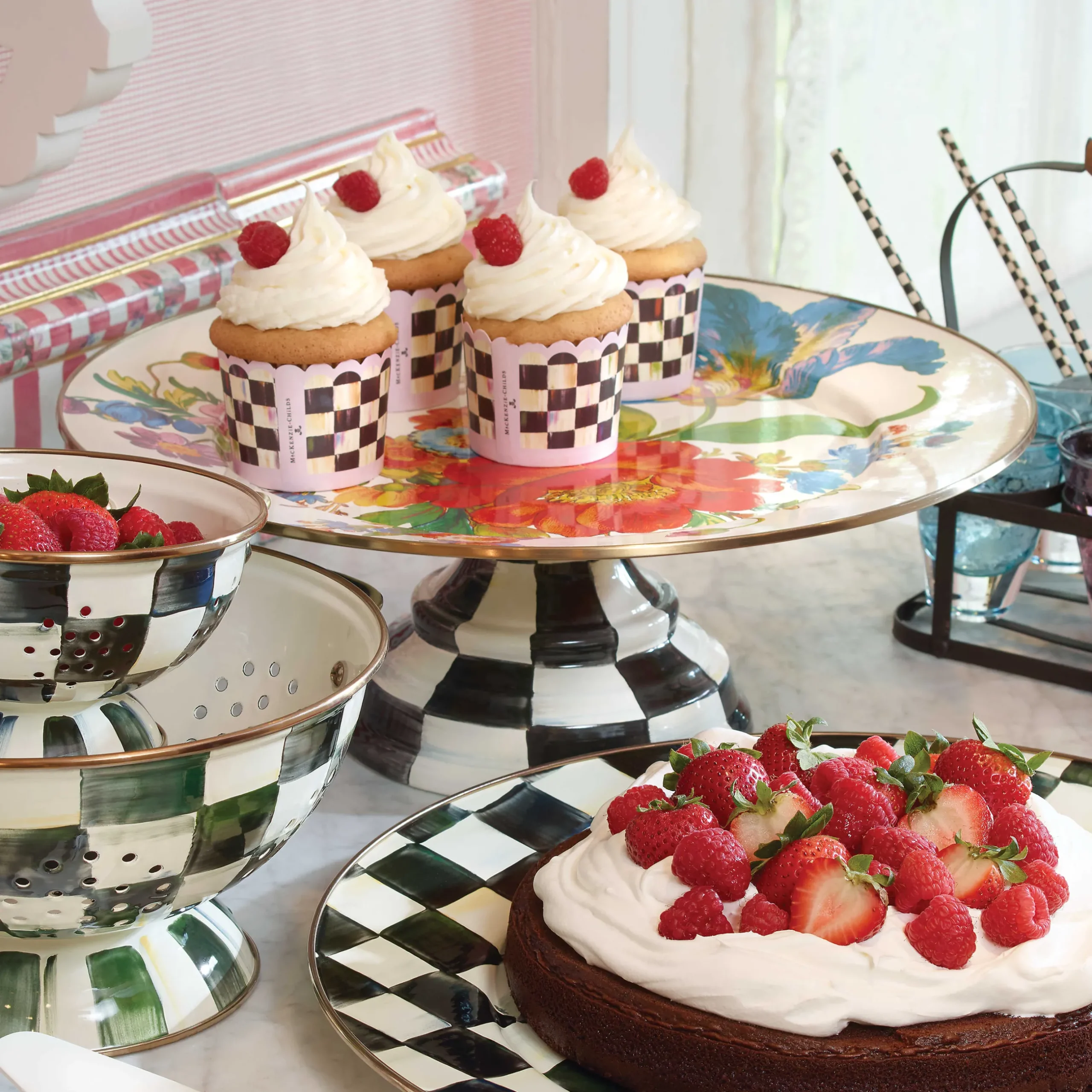 Serveware|MacKenzie-Childs White Flower Market Large Pedestal Platter